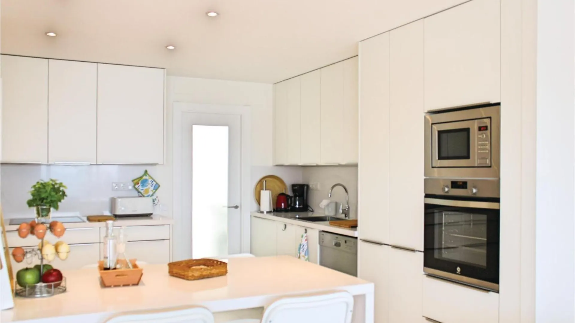 Amazing Apartment In Tossa De Mar With Kitchen